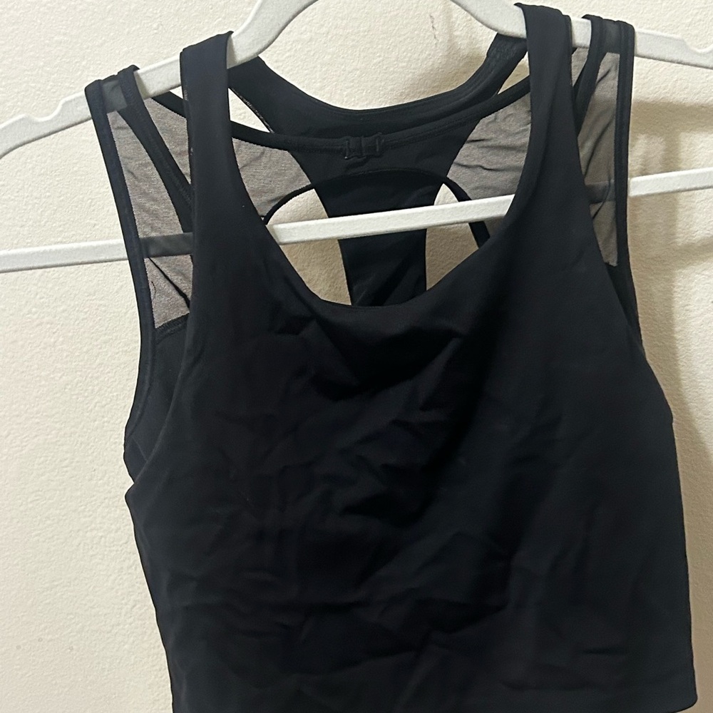 Black Lululemon cropped Built in bra Tank - Picture 4 of 4